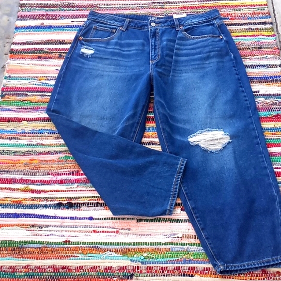 Time and Tru High Rise Distressed Jeans-#1750+ - Picture 7 of 12